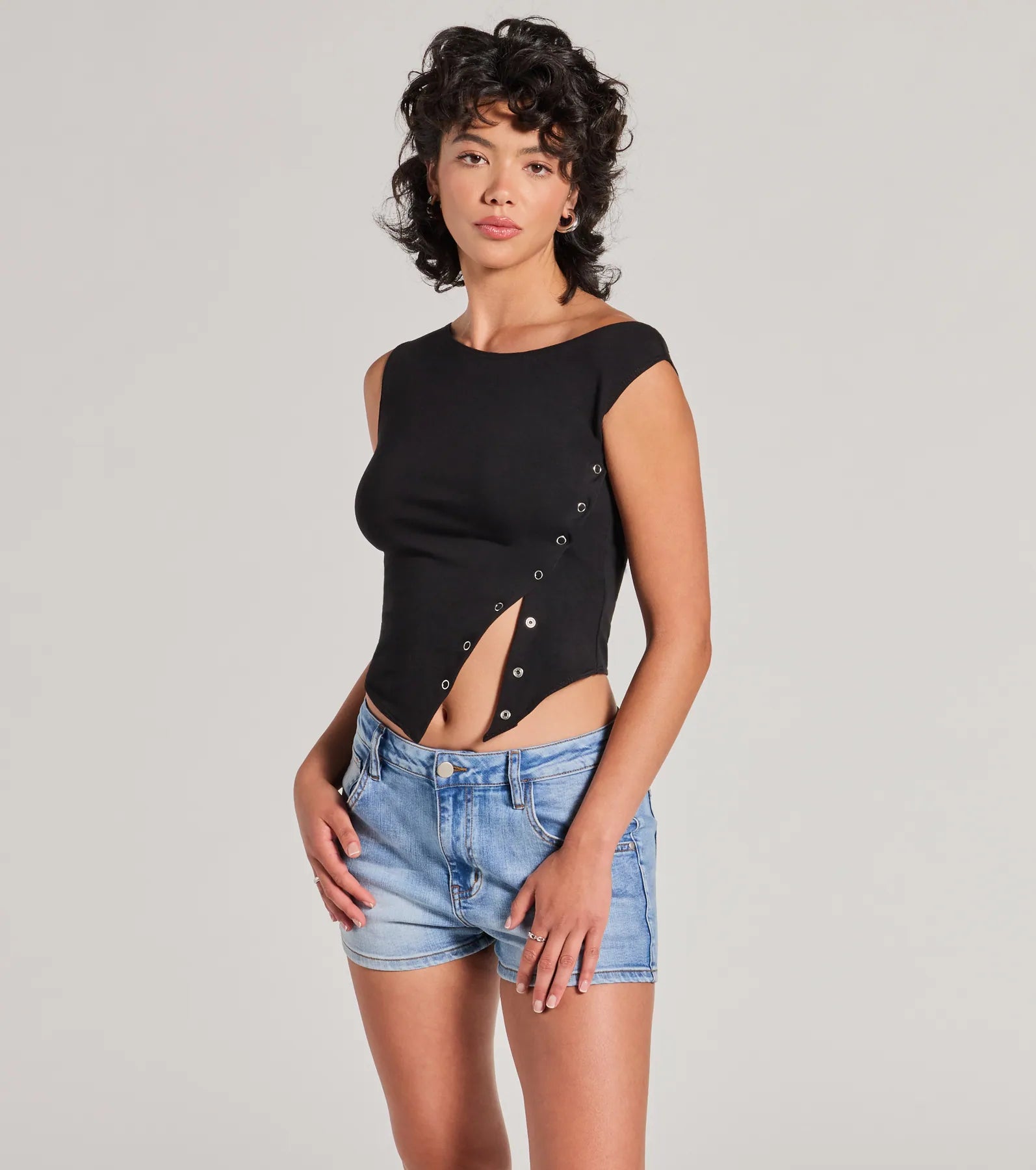 Minimal Aesthetic Off-Shoulder Button Crop Top Streetwear Style for 